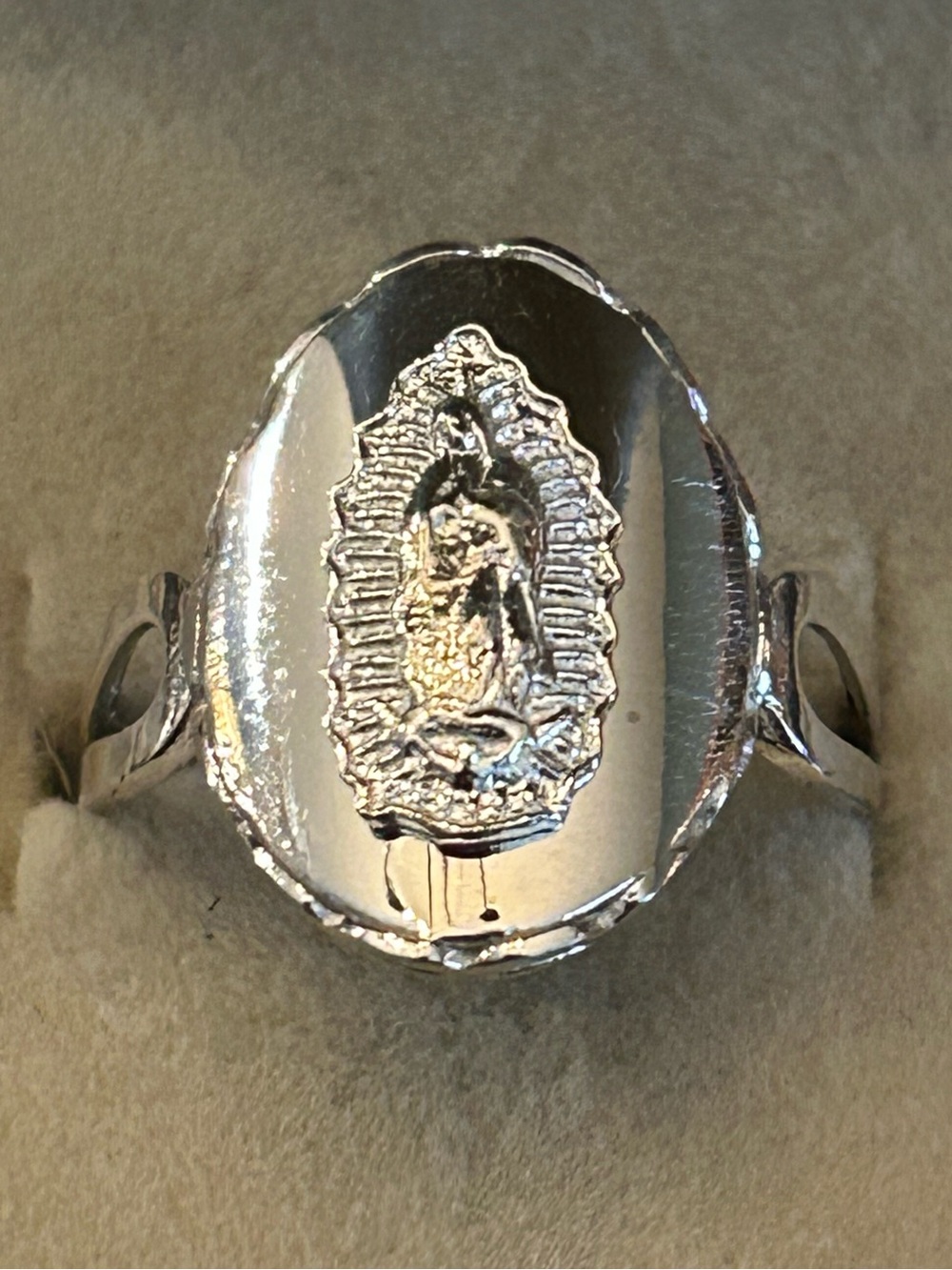 Sterling Silver Oval Religious Virgin Mother Mary Signet Ring Size 7